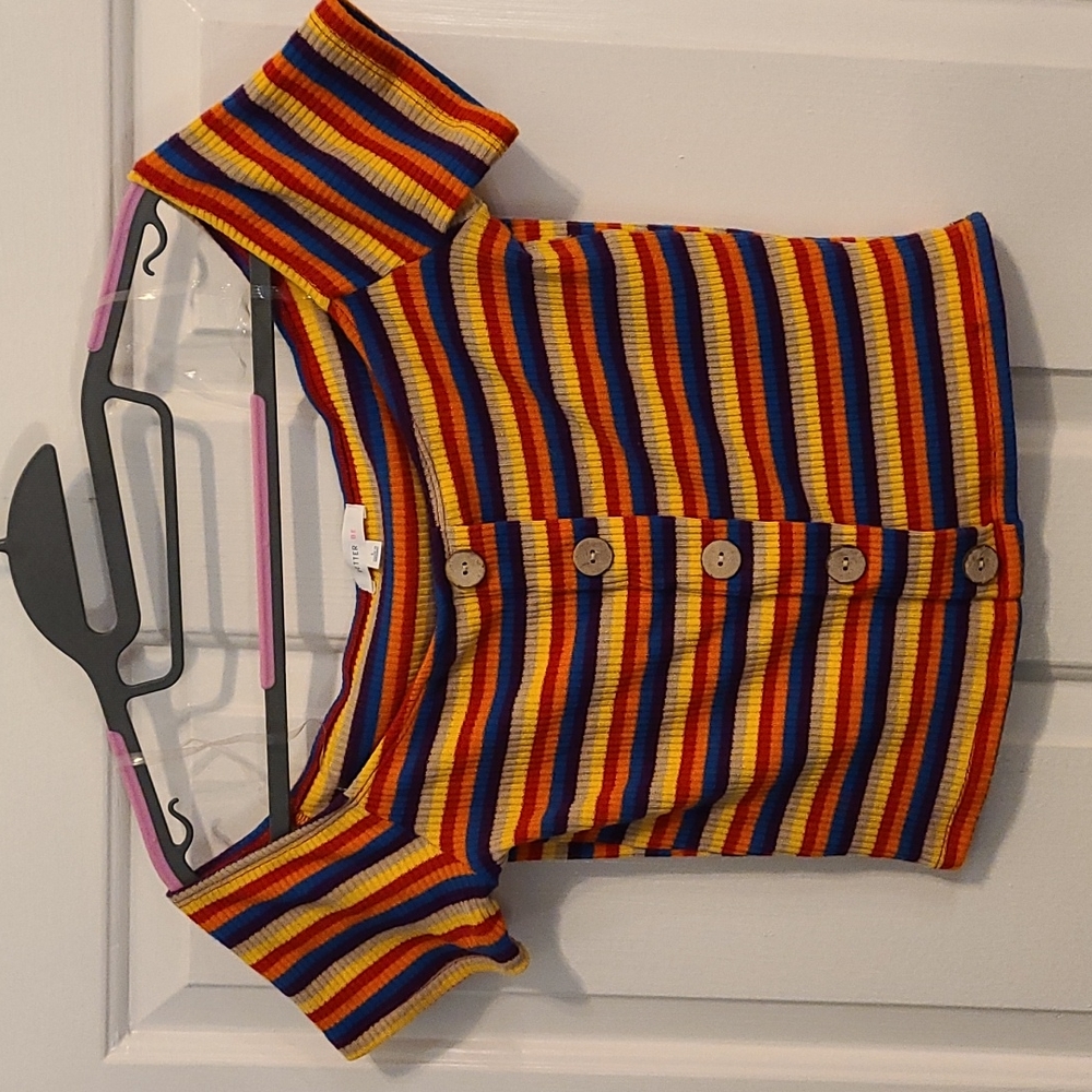 Like New Cute Striped Stretchy Faux Button Crop Top